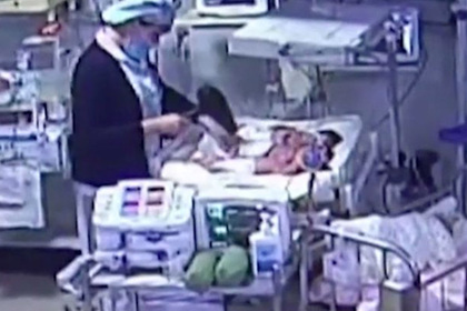 Младенец остался без ноги из-за рассеянной медсестры