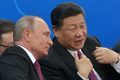 Путину в Китае подарили гуцинь и нижэньчжан