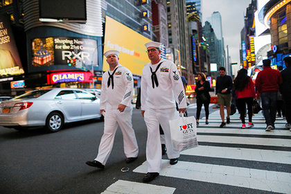 Американские моряки посмотрели на женщин и захотели носить бороды