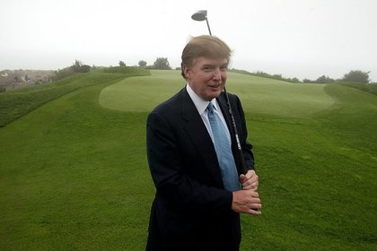 Над гольф-клубом Трампа перехватили самолет