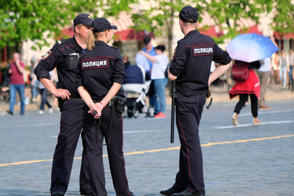 Раскрыты подробности о личности напавшего на полицейского в центре Москвы