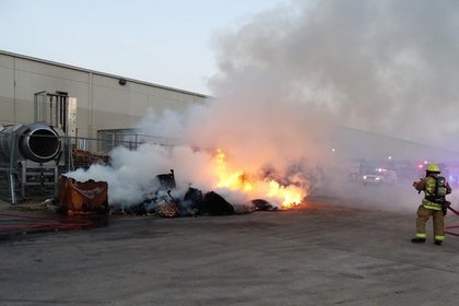 Самовоспламенившиеся чипсы дважды подожгли завод в США