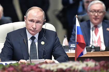 Журналисты пожаловались на бардак на саммите с участием Путина