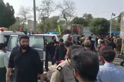 Боевики напали на военный парад в Иране