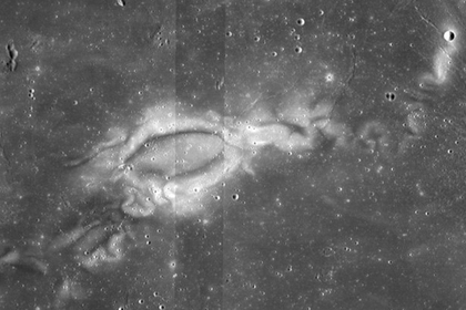 Объяснено появление загадочных узоров на поверхности Луны