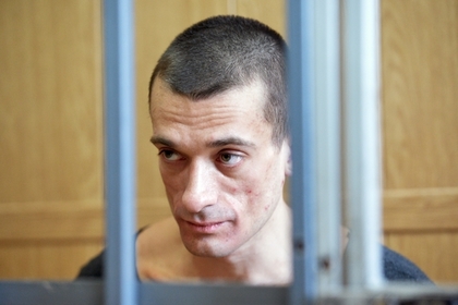 Павленский рассказал о пытках во французской тюрьме