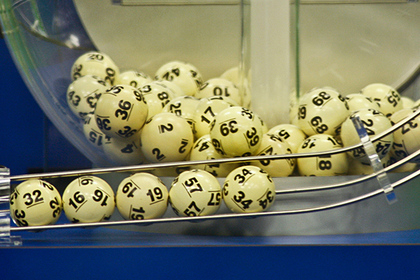 Австралиец случайно купил два лотерейных билета и сорвал крупный куш