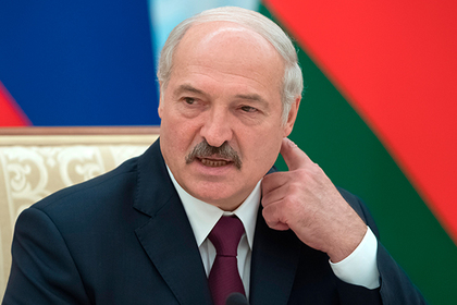 Лукашенко отказался лезть в украинские дела