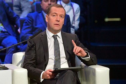 Медведев узнал многое о футболистах
