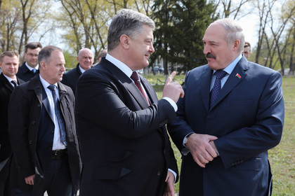 Порошенко нарушил протокол и ответил Лукашенко