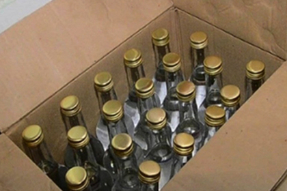 Россияне спрятали украденные ящики с алкоголем и забыли про тайник