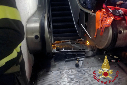 Возросло число раненых при аварии эскалатора в римском метро
