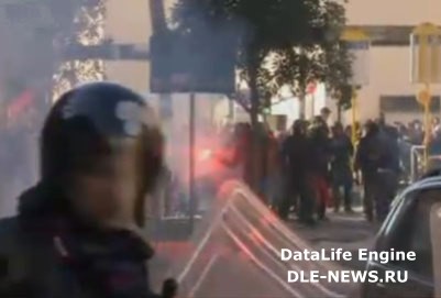 Полиция в Риме использует водометы и слезоточивый газ при разгоне манифестации протеста