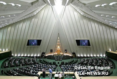 Экстренное заседание иракского парламента перенесено на неопределенное время