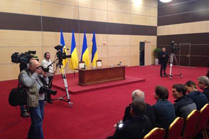 В Ростове-на-Дону началась пресс-конференция Януковича