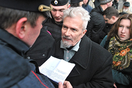 Лимонов осудил ужесточение закона о митингах