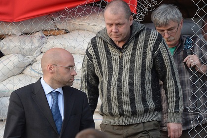 Один из инспекторов ОБСЕ в Славянске отпущен на свободу