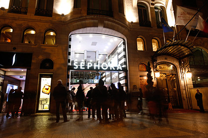 Во Франции запретили ночной шопинг