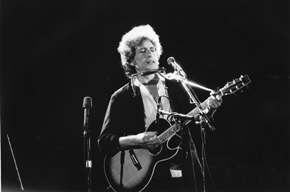 Черновик текста песни Боба Дилана выставят на аукцион