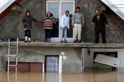 Ливни привели к сильнейшему за 100 лет наводнению на Балканах