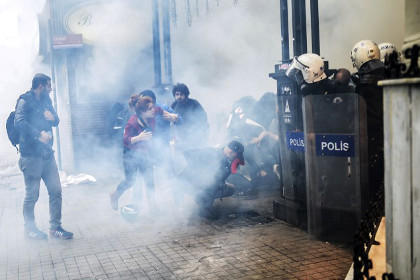 Полиция разогнала протестующих в Стамбуле