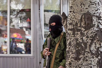 При столкновениях в Донецкой области ранены десятки людей