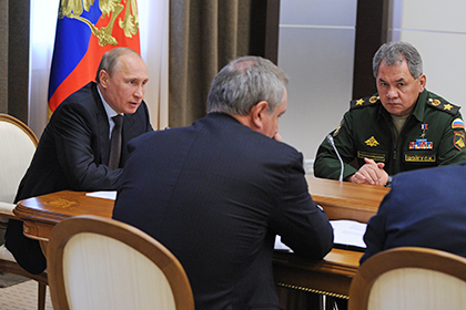Путин потребовал сделать оборонную промышленность независимой от импорта