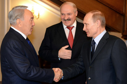 Россия, Казахстан и Белоруссия подписали договор об Евразийском союзе