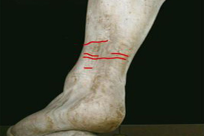Скульптура Давида работы Микеланджело может рухнуть