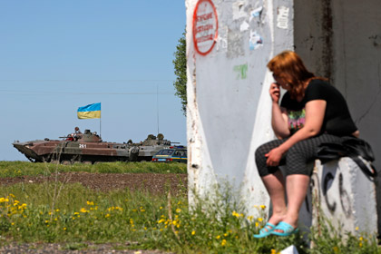 Украина сосредоточила на границе с Россией 15 тысяч военных