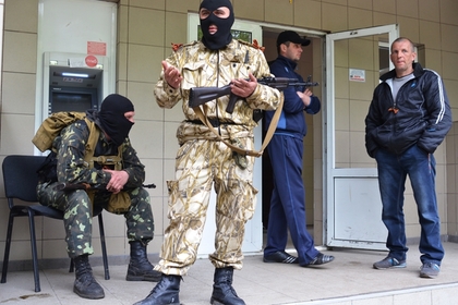 В Краматорске и Донецке неизвестные сорвали работу окружных избиркомов