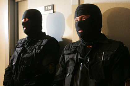 В Нижневартовске СОБР освободил пятерых заложников