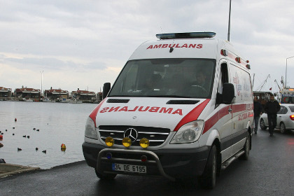 В Турции в аварии туристического автобуса погибла девочка из России