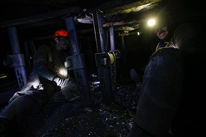 Вооруженные люди захватили четыре шахты в Луганской области