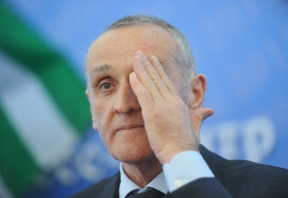 Абхазская оппозиция заявила о согласии Анкваба на добровольную отставку