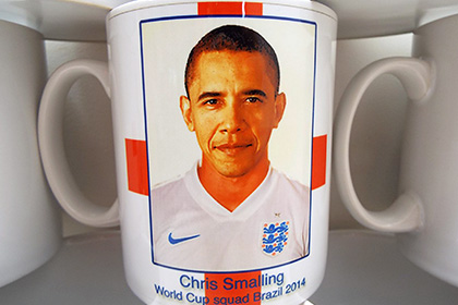 Барак Обама случайно стал игроком сборной Англии по футболу