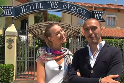 Итальянский отель решил научить туристов из России хорошим манерам