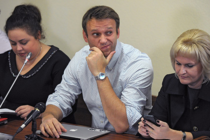 Навального предупредили об отмене условного срока