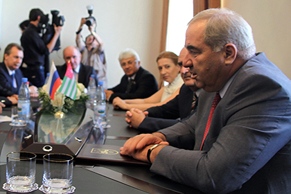 Секретарь Совбеза Абхазии подал в отставку