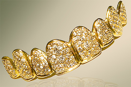 Стоматологи из Дубая создали «самую дорогую улыбку в мире»
