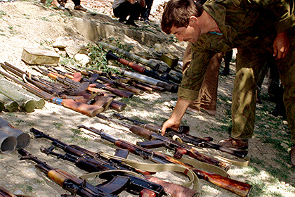 У жителей Дагестана начали выкупать оружие