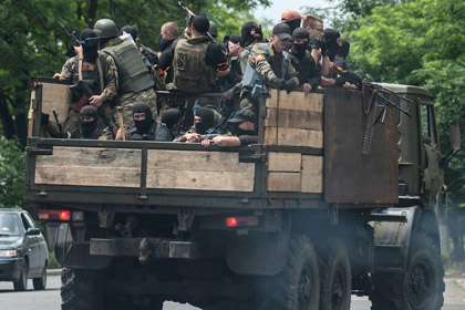 Украинские силовики насчитали 300 убитых ополченцев за сутки