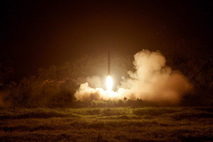 КНДР запустила две ракеты в море