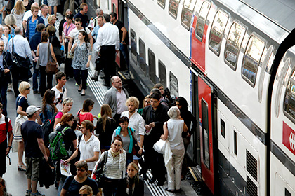 Швейцарские машинисты подрались из-за спора о скорости поезда