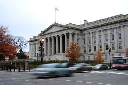 США ввели санкции против трех российских банков