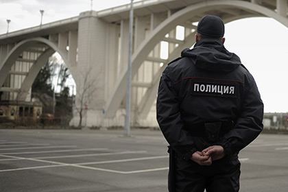 Трех сургутских полицейских уволят за участие в массовой драке