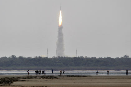 В Индии успешно стартовала дешевая ракета-носитель