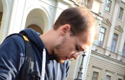 Подозреваемый в нападении на журналиста «Эха Москвы» доставлен в полицию