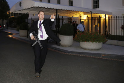 Белый Дом в Вашингтоне эвакуировали из-за проникновения нарушителя