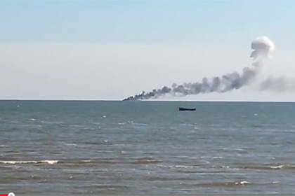Двое пограничников пропали без вести после обстрела катеров в Азовском море